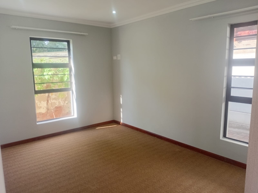 To Let 2 Bedroom Property for Rent in Selborne Eastern Cape